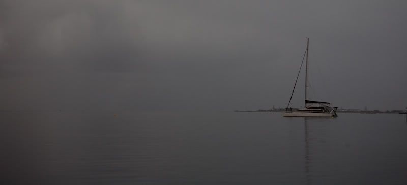 IMAGE: http://i151.photobucket.com/albums/s130/KinnonBellPhotography/geelong-5.jpg