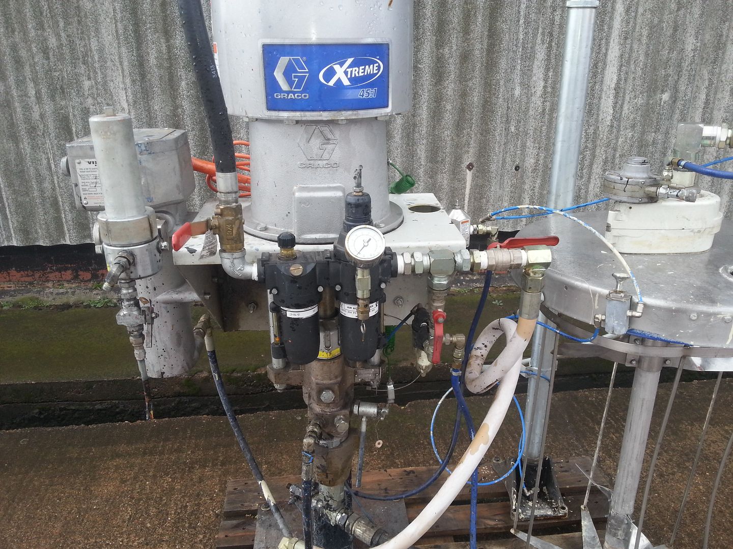 GRACO EXTREME AIRLESS SPRAY PUMP 451 INDUSTRIAL PAINTING PAING SPRAYER