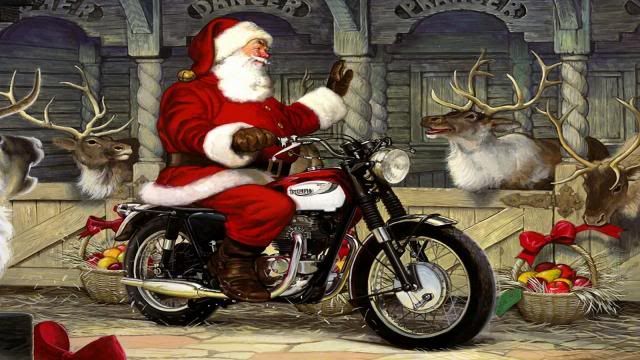 TriumphSanta_zps71c9036a.jpg