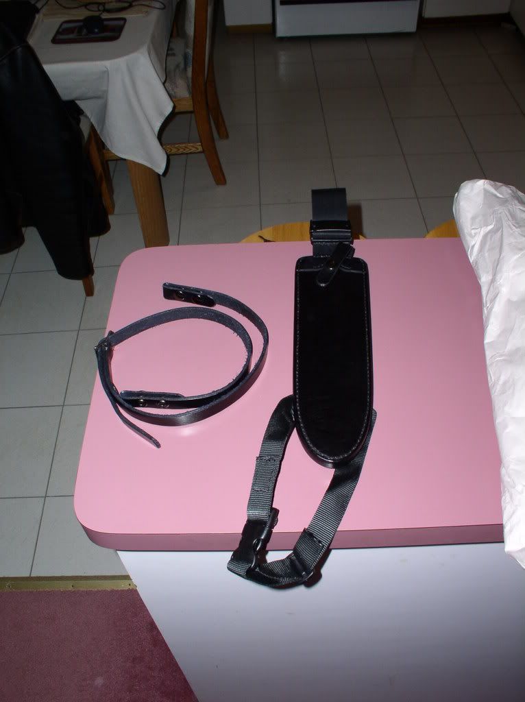 [Linked Image from i151.photobucket.com]