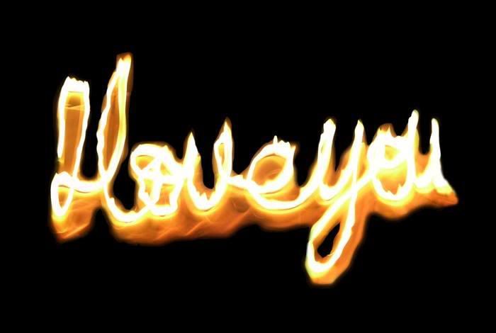 l-love-you.jpg