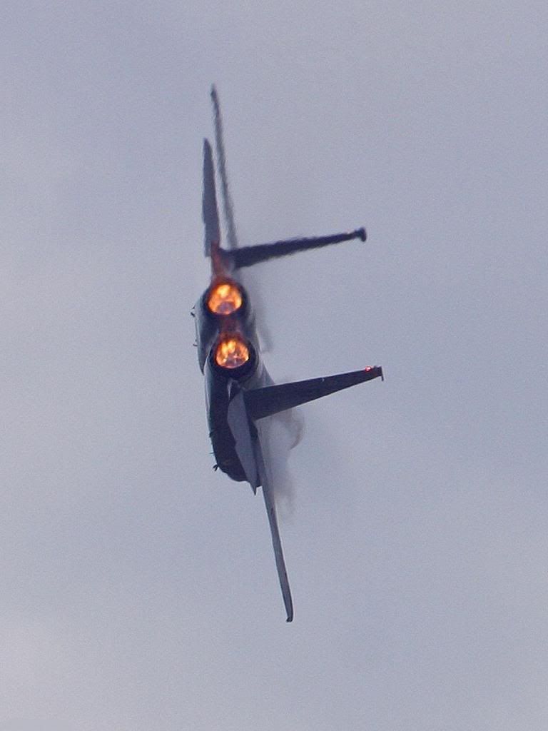 ucak-sovu-611856636295-buyuk.jpg