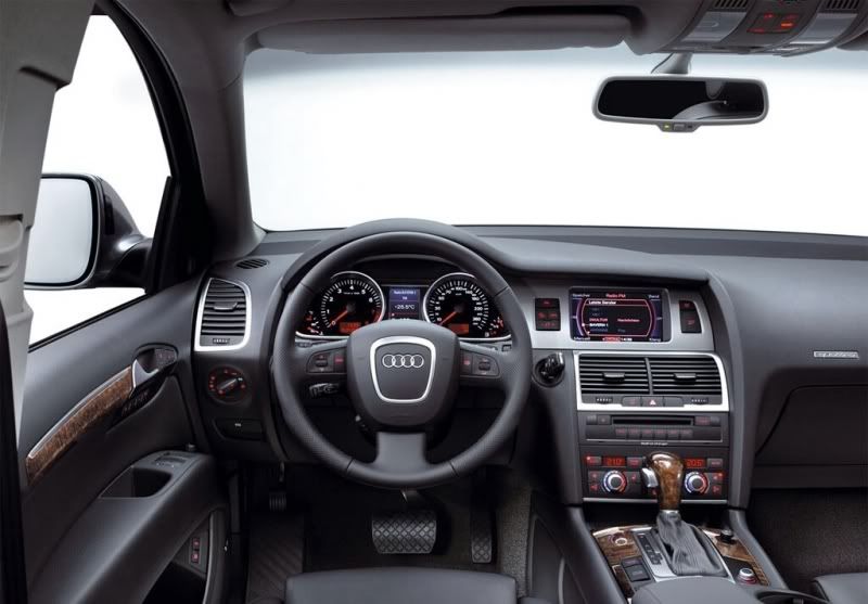 audi_Q7_01-1024.jpg
