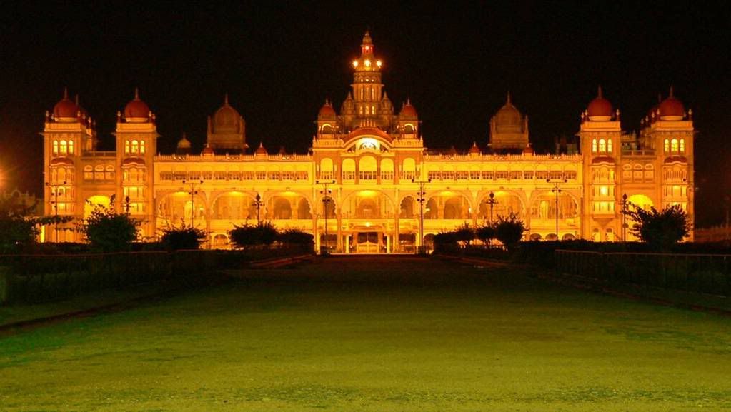 mysore_palace_1.jpg