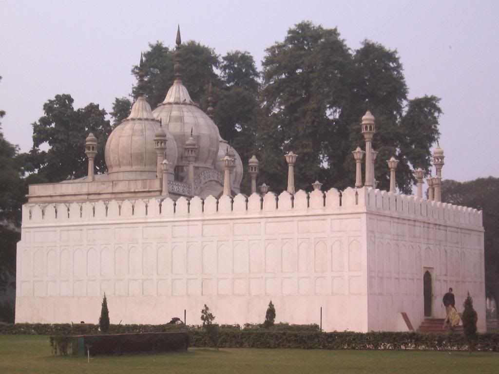 15redfort.jpg