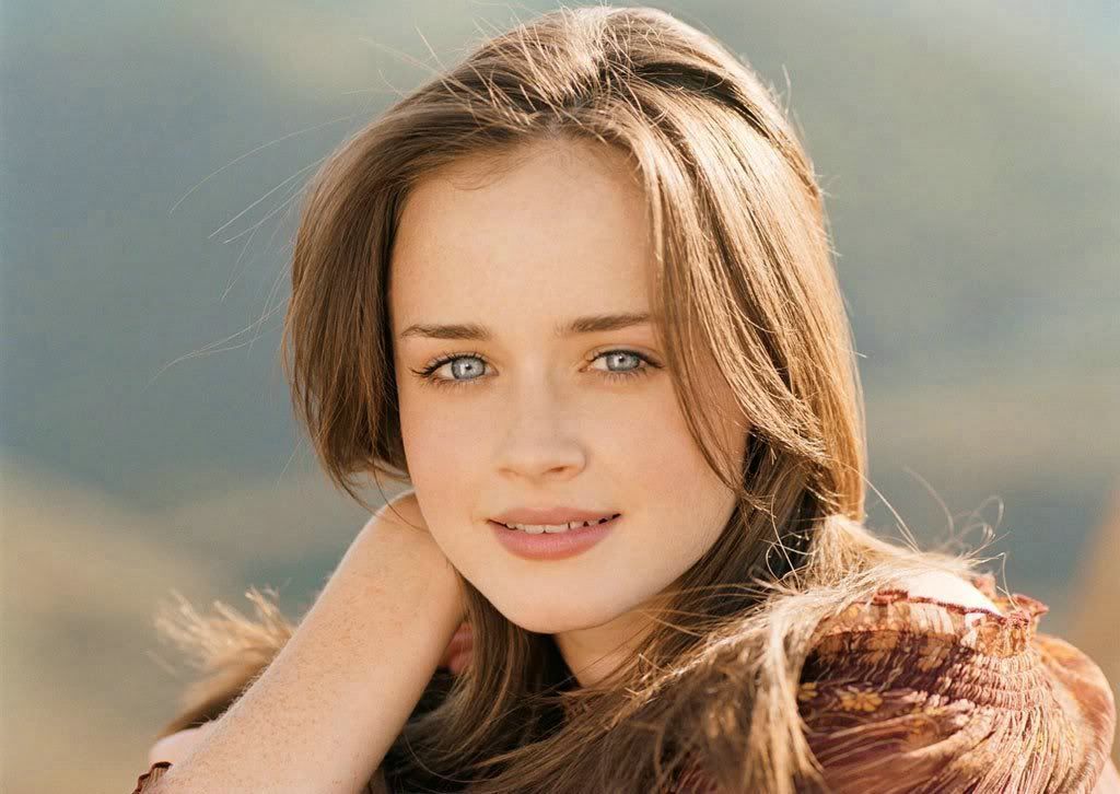 alexisbledel-1.jpg