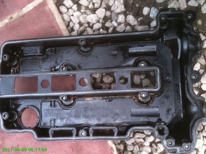 'Properly' cleaning underside of rocker cover?
