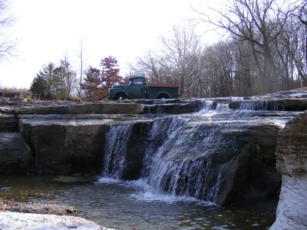 2009_0106truckthefalls0006.jpg