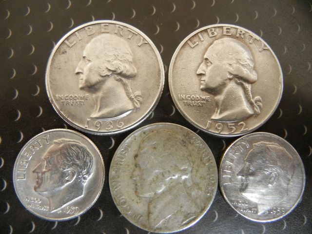 F75-DST%205%20Silver%20Coins%20042_zps46nob86f.jpg