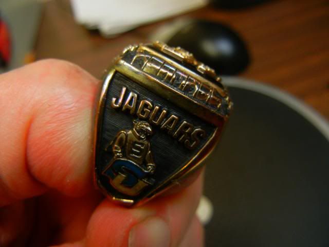 T2SEClassRingamp1946Dime005_zps60602120.jpg