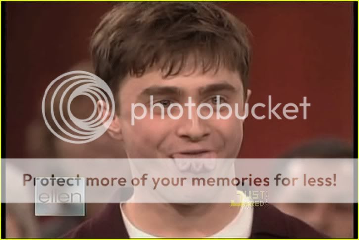 http://i151.photobucket.com/albums/s125/olgabelik/dan/daniel-radcliffe-tongue-04.jpg